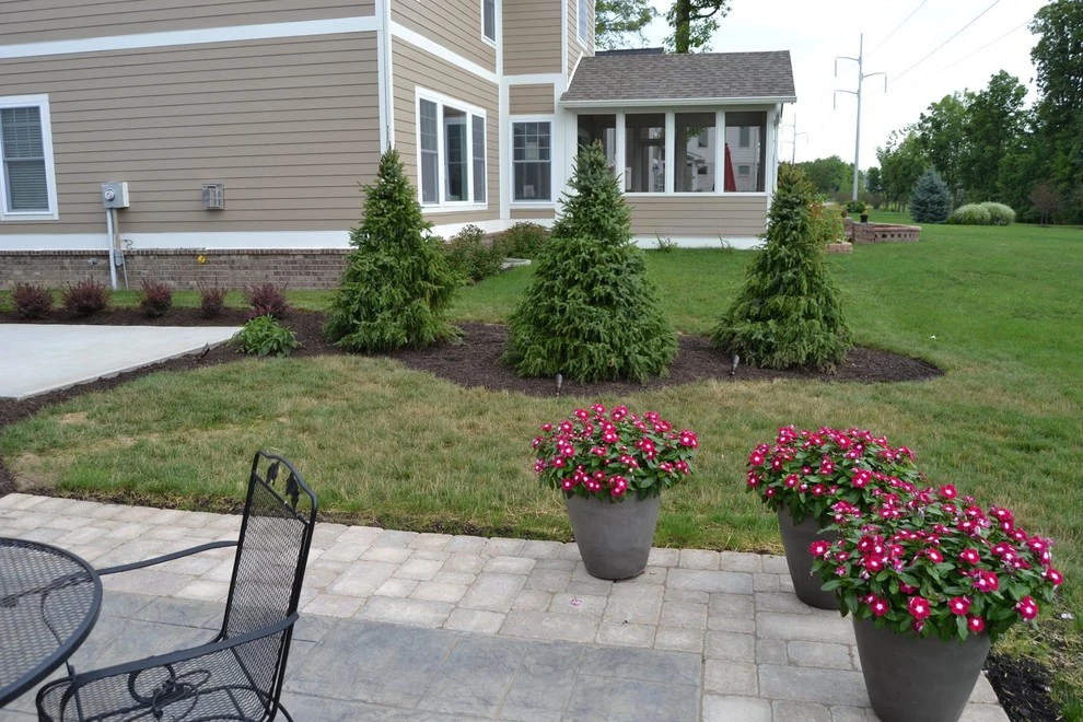 Landsmith Landscape Design, Construction & Mainten - Photo 2