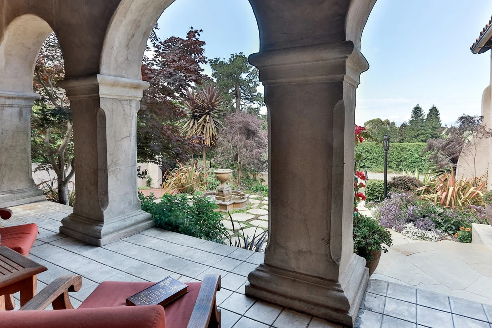 Courtyard Entry Garden by Lazar Landscape Design And Construction - Photo 15