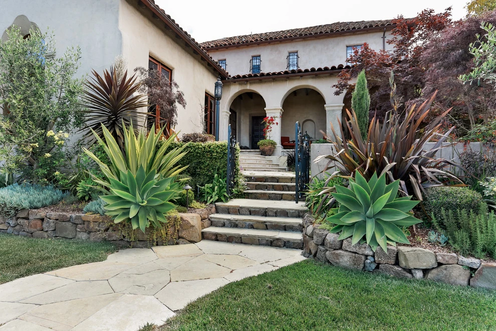 Lazar Landscape Design And Construction - Photo 11