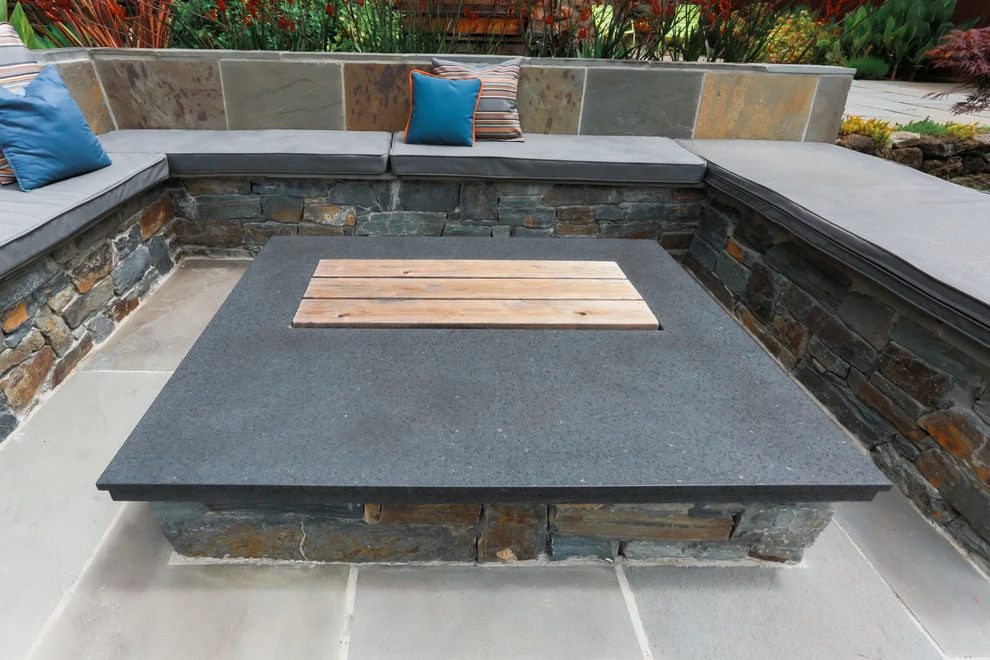 Jordan Residence by Lazar Landscape Design And Construction - Photo 4
