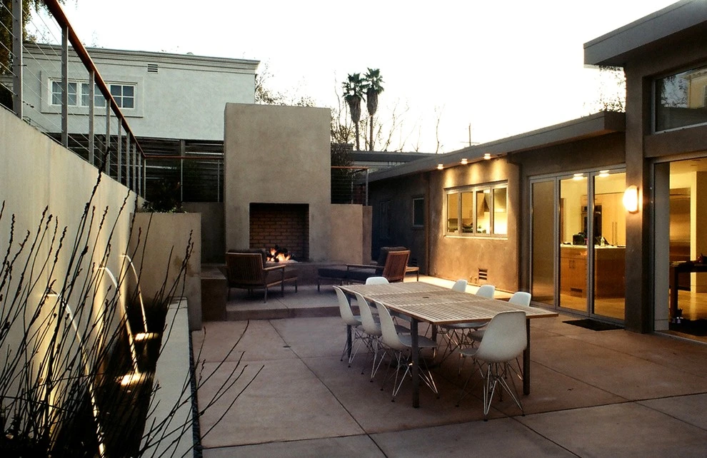 Modern Garden by Lazar Landscape Design And Construction - Photo 3