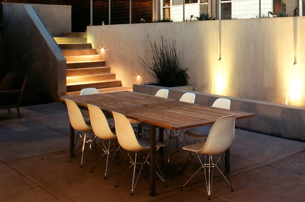 Modern Garden by Lazar Landscape Design And Construction - Photo 5