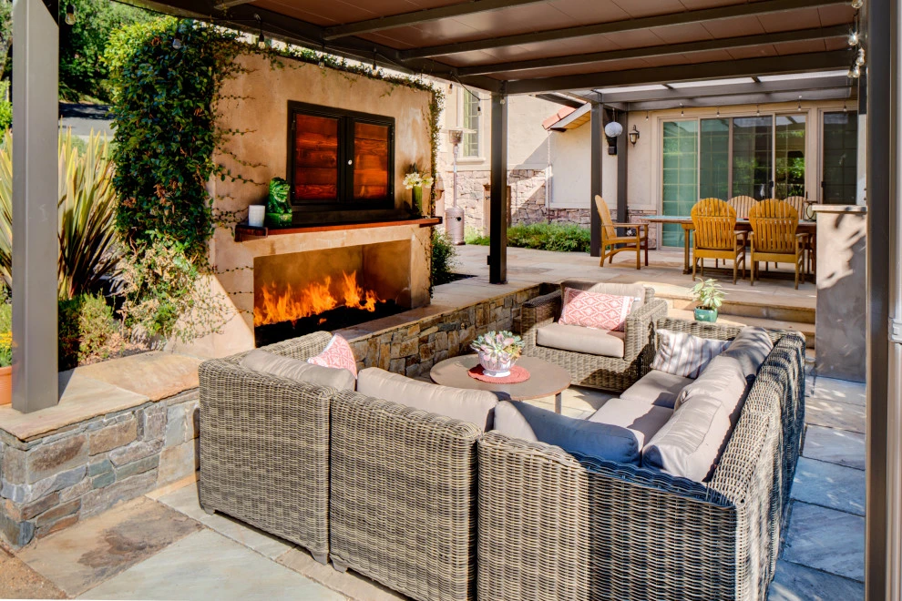 Rich Acres Residence by Lazar Landscape Design And Construction - Photo 2