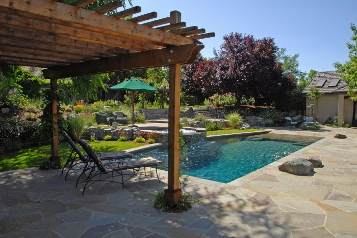 Pool garden by Lazar Landscape Design And Construction - Photo 5