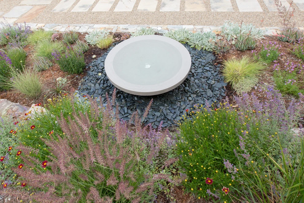 Eileen Residence by Lazar Landscape Design And Construction - Photo 11