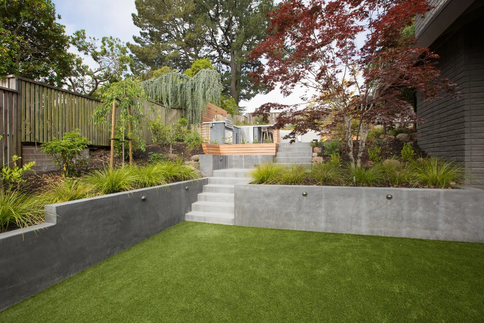 Shawnee Residence by Lazar Landscape Design And Construction - Photo 15