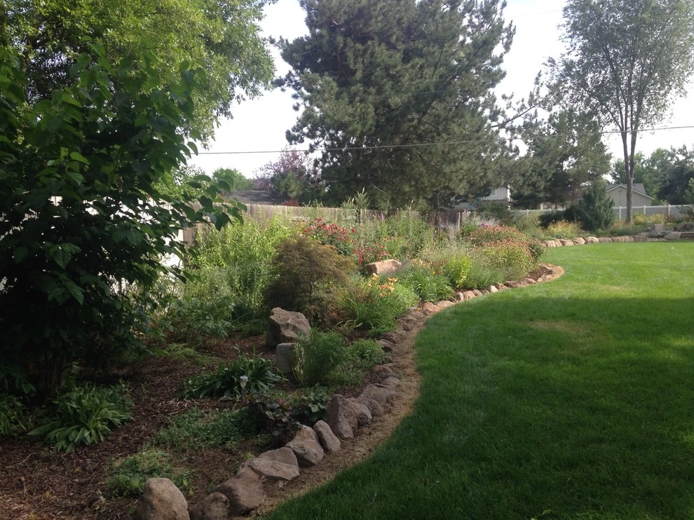 Lush Custom Gardening Company - Photo 9