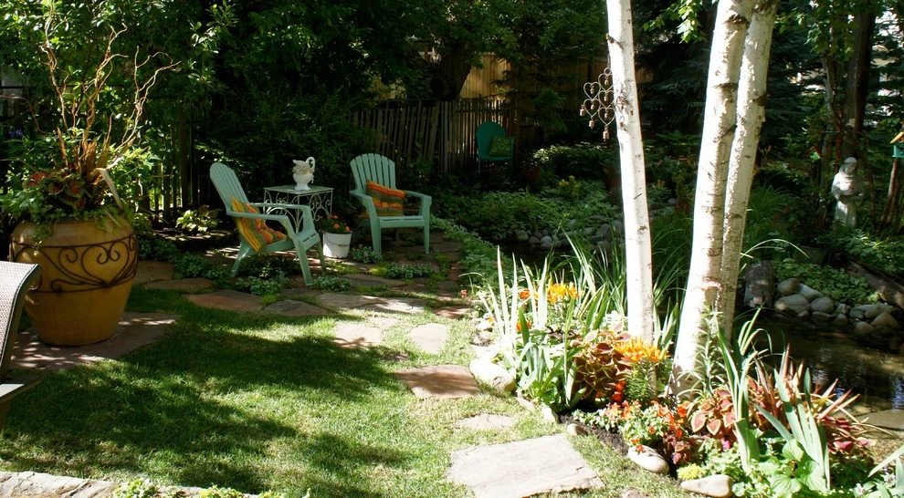 Lush Custom Gardening Company - Photo 2