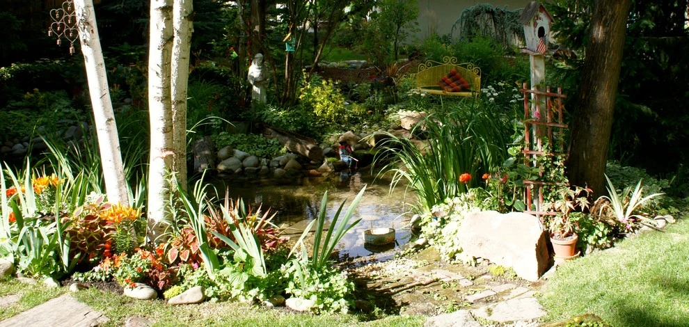 2013 Garden Tour Home by Lush Custom Gardening Company - Photo 3