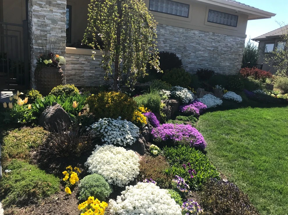 Lush Custom Gardening Company - Photo 13