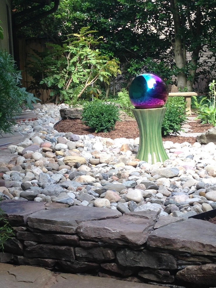 Contemporary Foundation Planting by Earth Essence Designs - Photo 6