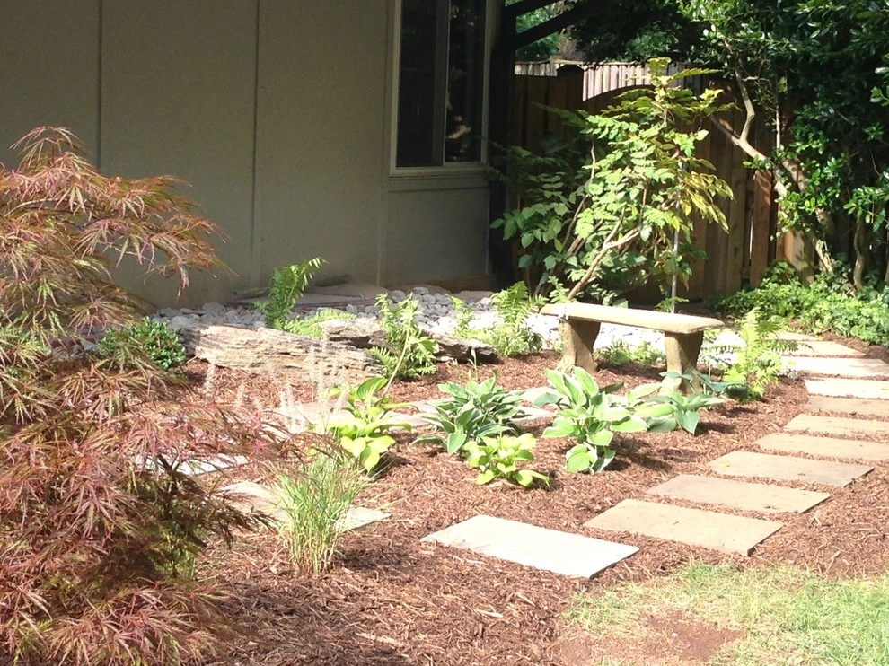 Contemporary Foundation Planting by Earth Essence Designs - Photo 7