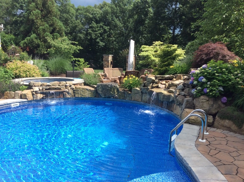Morris County Outdoor Oasis by Earth, Turf & Blooms - Photo 4