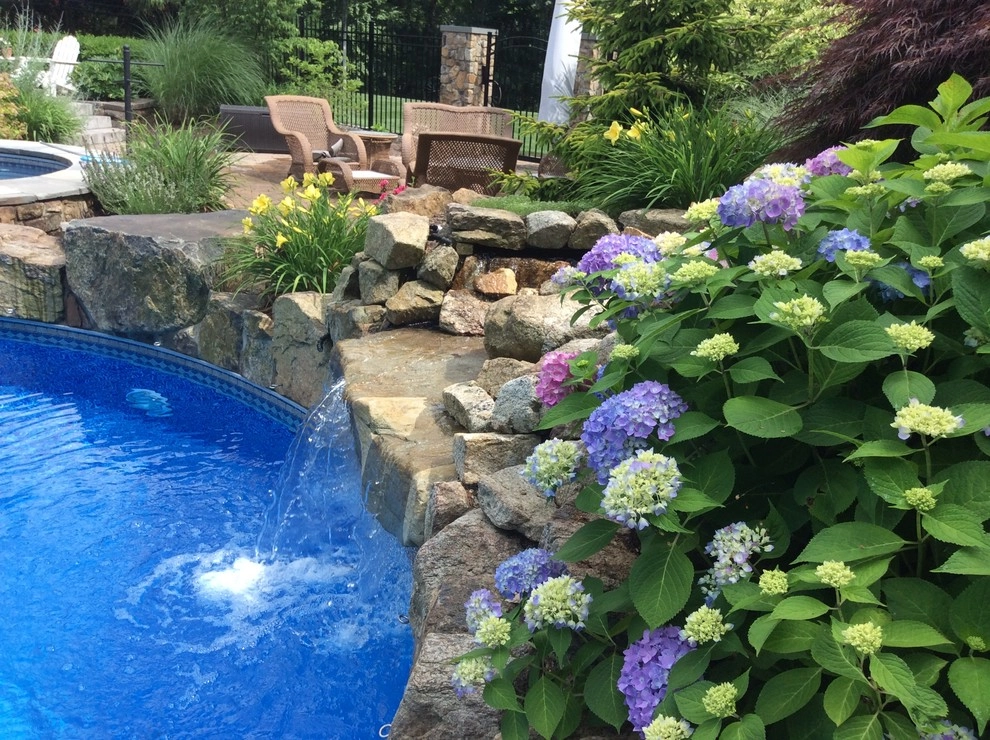 Morris County Outdoor Oasis by Earth, Turf & Blooms - Photo 3