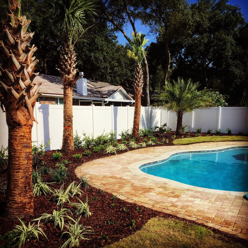 Landscaping by Earth Works - Photo 6