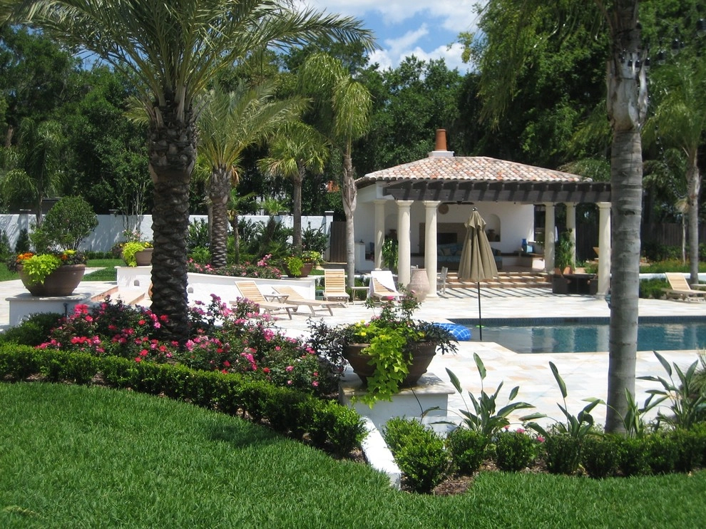 Landscaping by Earth Works - Photo 9