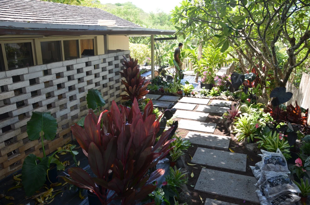 Lush Plants & Stepping Stones by Lanaiscapes - Photo 36