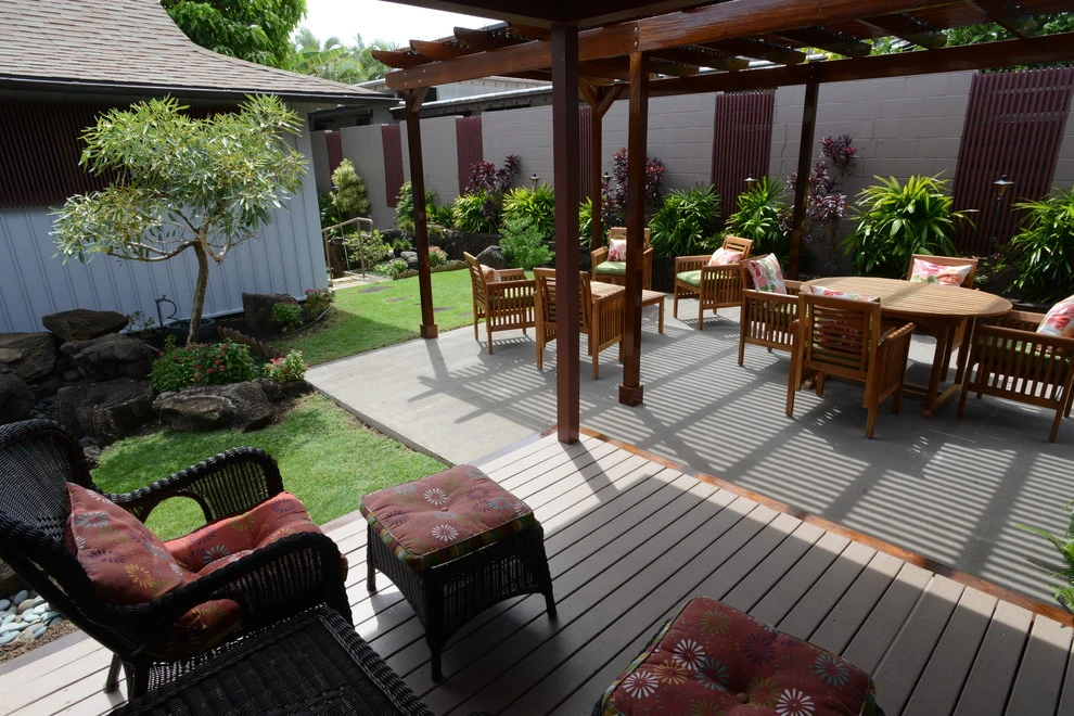 Covered Lanai by Lanaiscapes - Photo 3