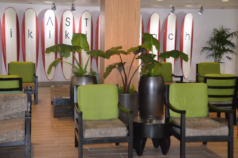 Waikiki Beach Hotel by Lanaiscapes - Photo 6