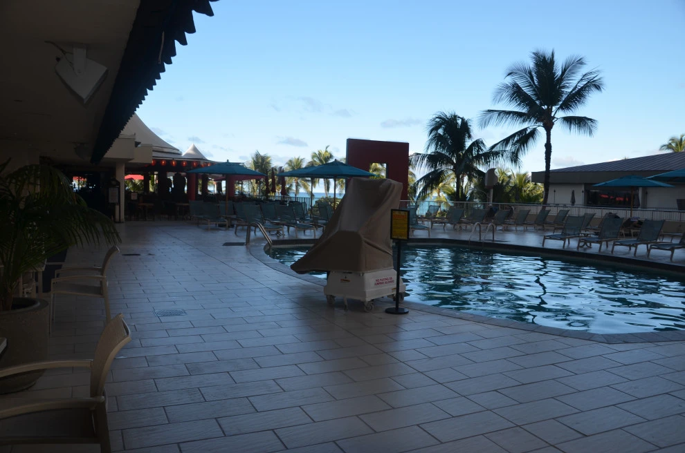 Waikiki Beach Hotel by Lanaiscapes - Photo 10