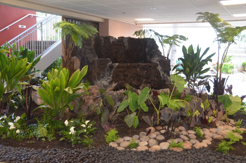 Waikiki Beach Hotel by Lanaiscapes - Photo 17