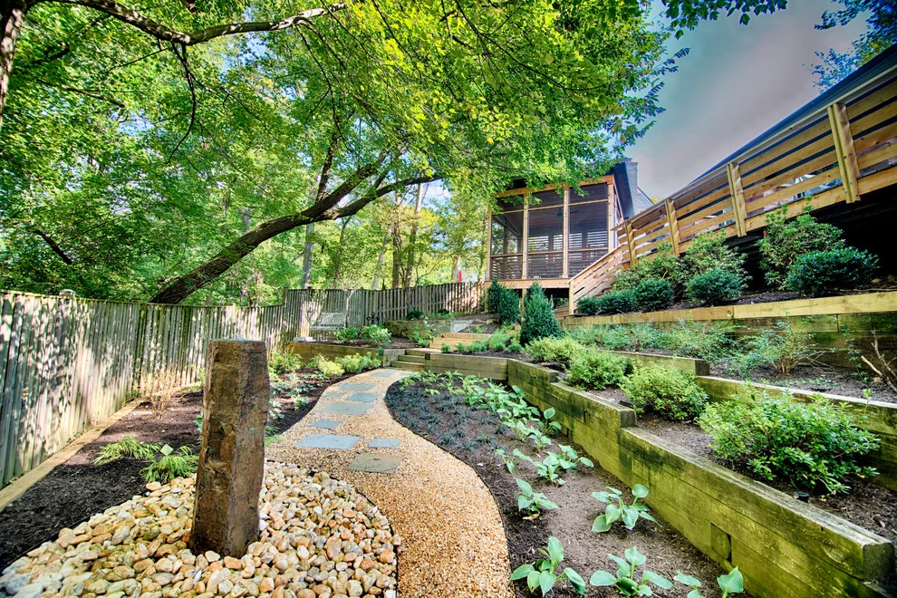 Smooth Contemporary by Landis Garden Design - Photo 3