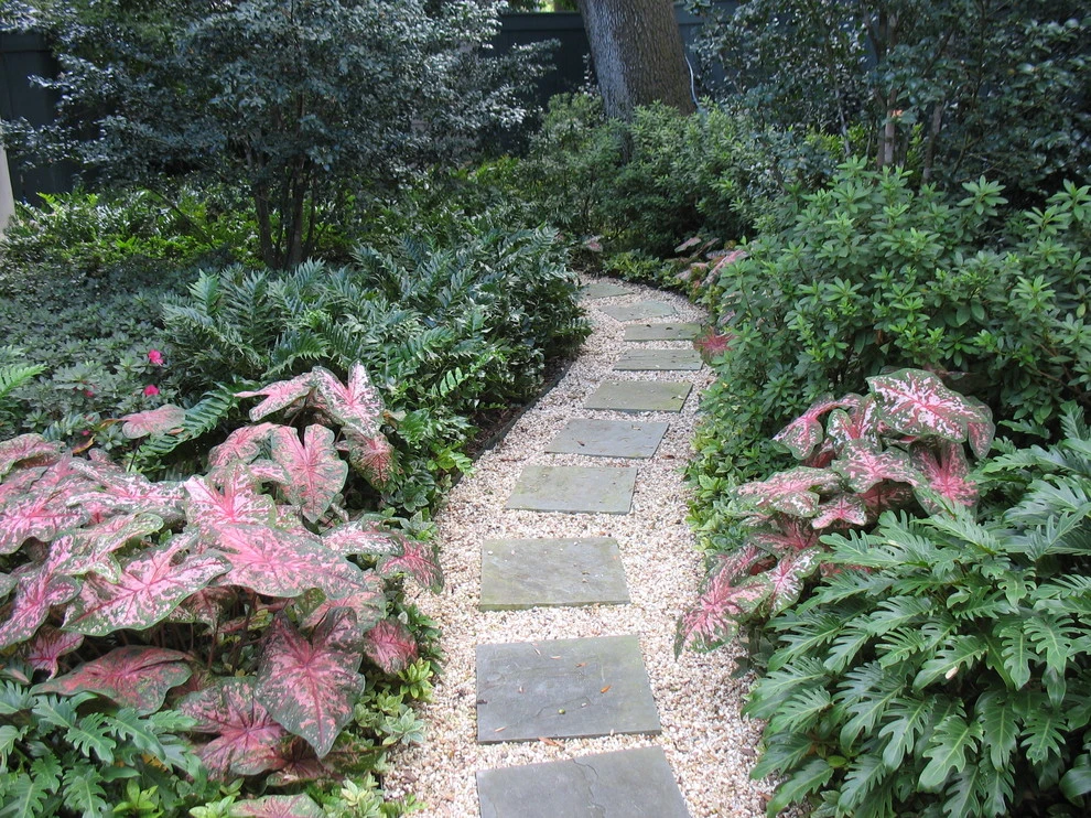Private gardens in New Orleans by Peter Raarup Landscape Design - Photo 11