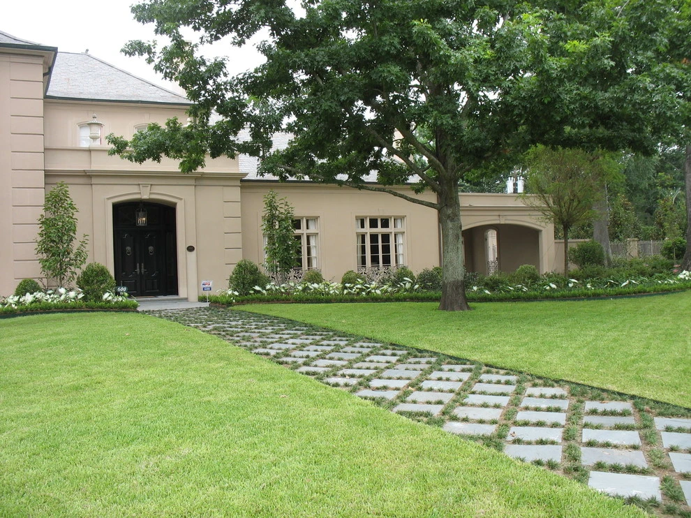 Private gardens in New Orleans by Peter Raarup Landscape Design - Photo 10