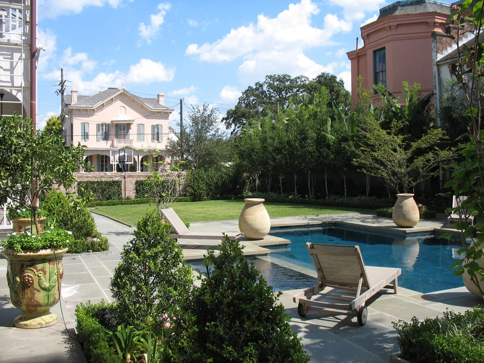 Private gardens in New Orleans by Peter Raarup Landscape Design - Photo 4