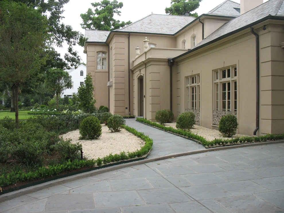 Private gardens in New Orleans by Peter Raarup Landscape Design - Photo 9