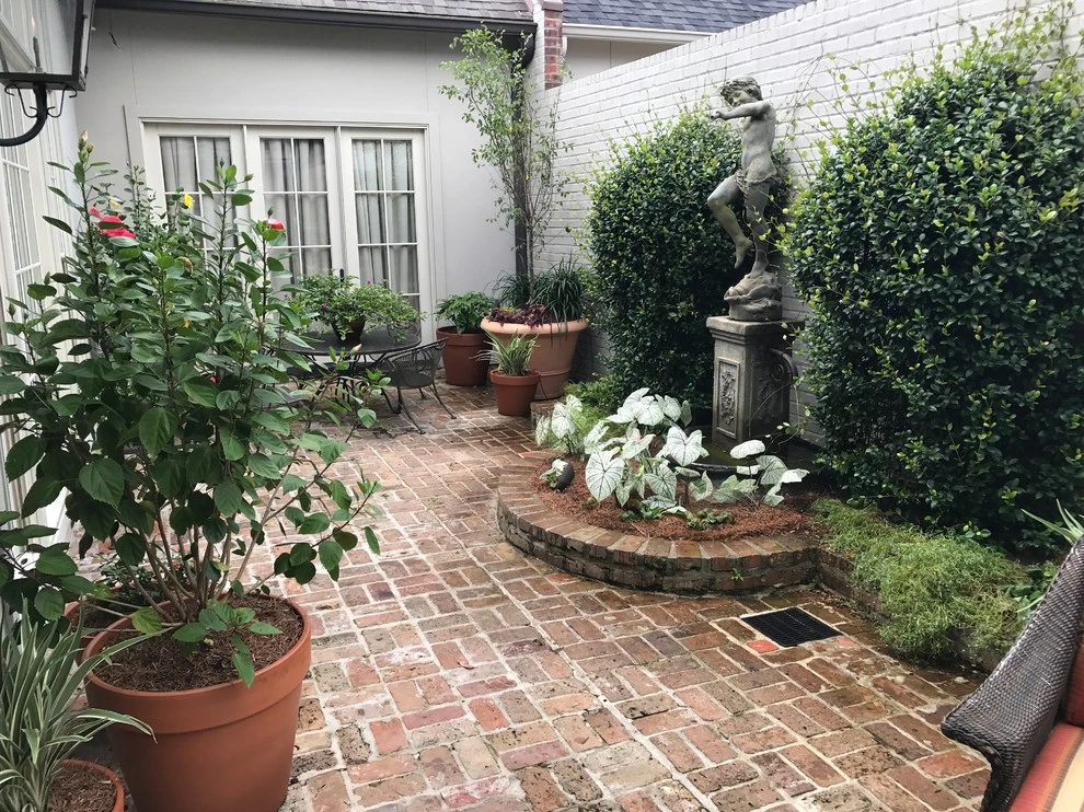 Bocage Courtyard by Philip Moser Associates Landscape Architects - Photo 2