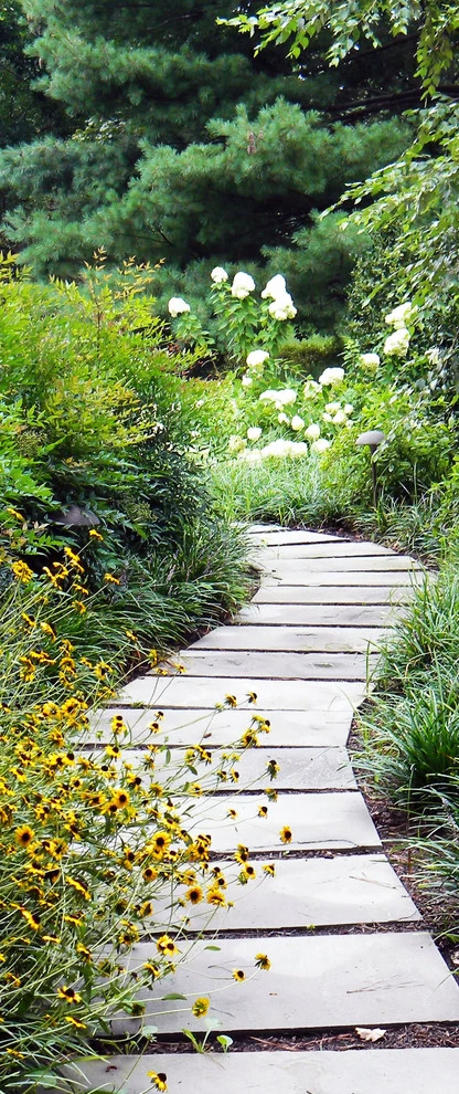Walkways by Quayle & Company Design/Build - Photo 15