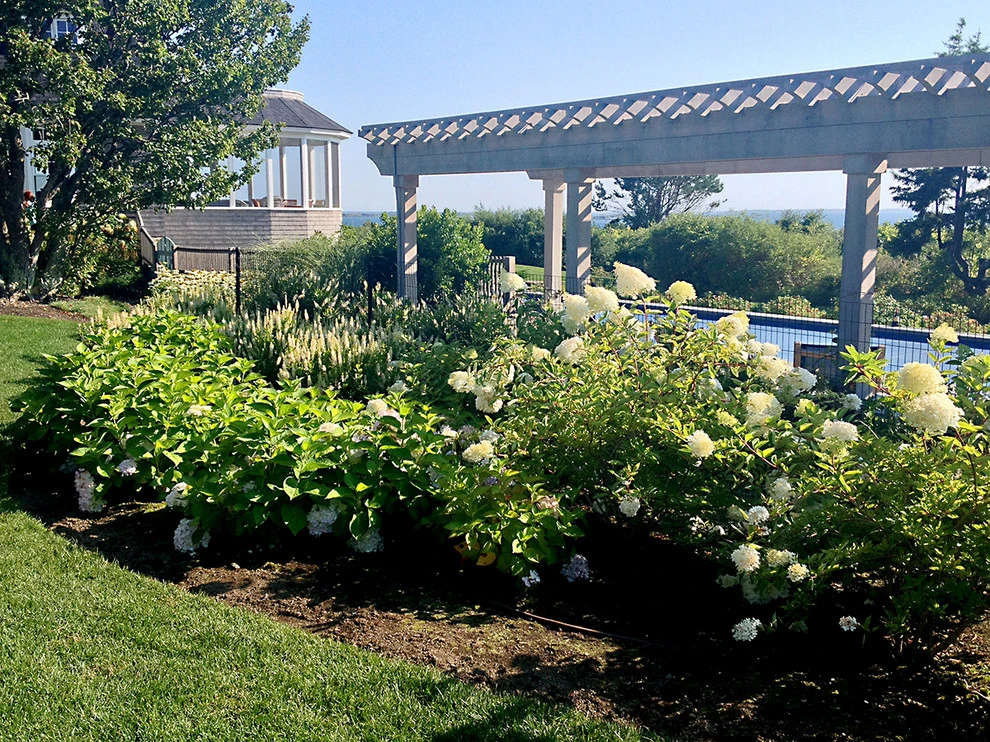 Rebecca Hoffman Fine Gardening - Photo 2