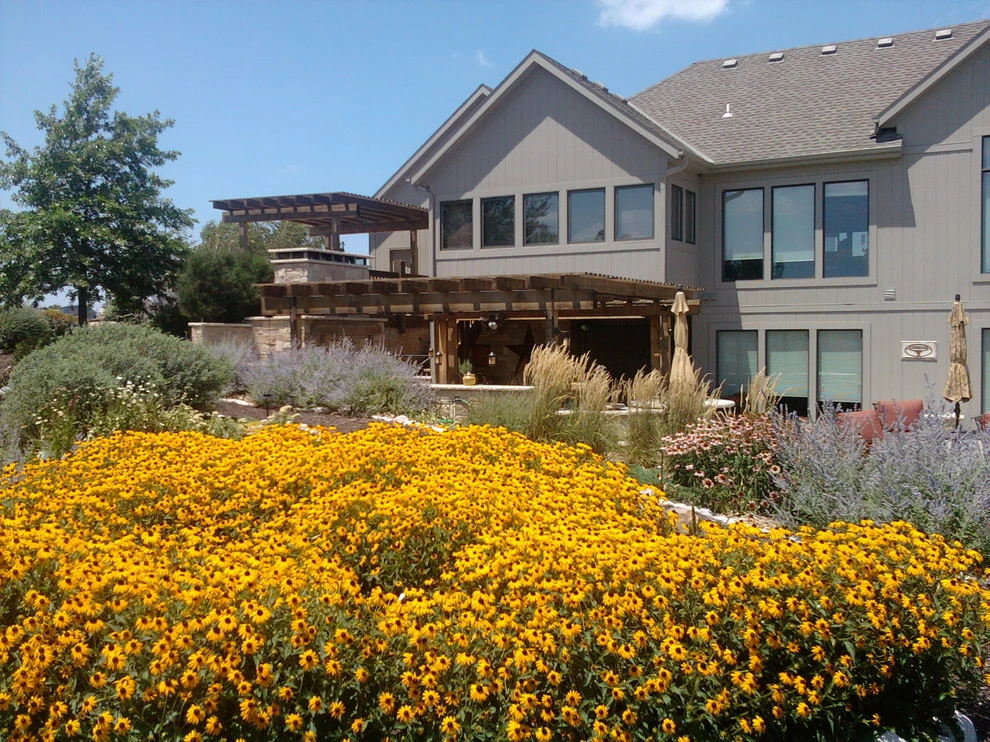 Stehney Project by Maverick Landscaping, Porch And Patio - Photo 9