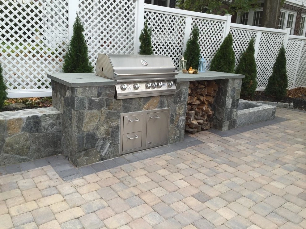 Backyard Entertaining by Elizabeth Gourley Design - Photo 2