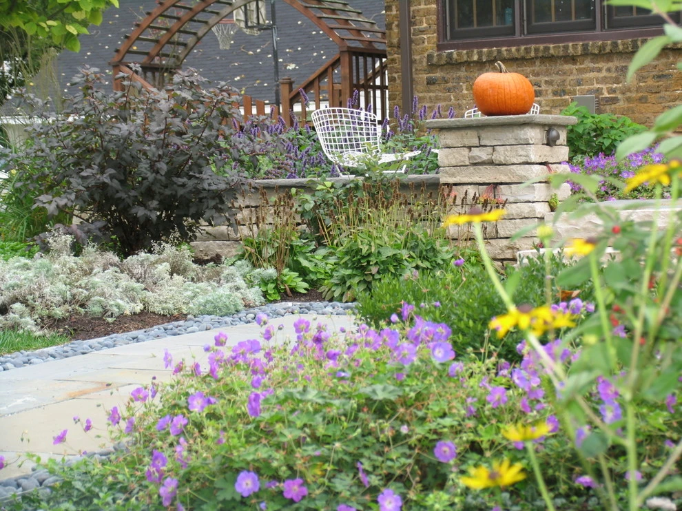 Elmhurst Landscape by Nelson Design Associates, Inc. - Photo 5