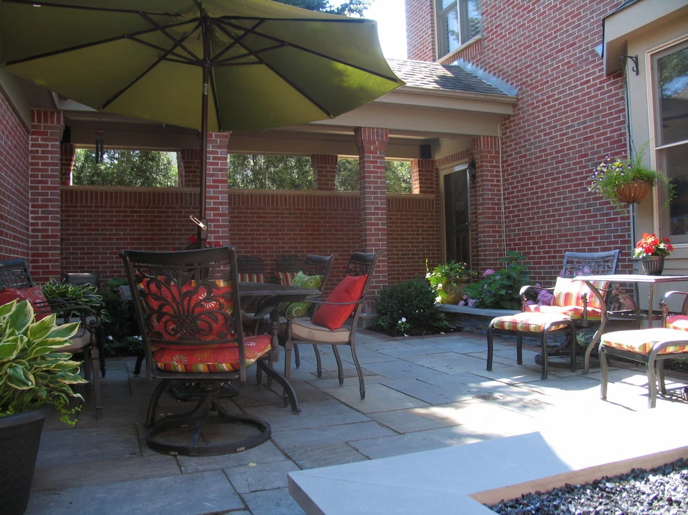Wheaton Courtyard by Nelson Design Associates, Inc. - Photo 8