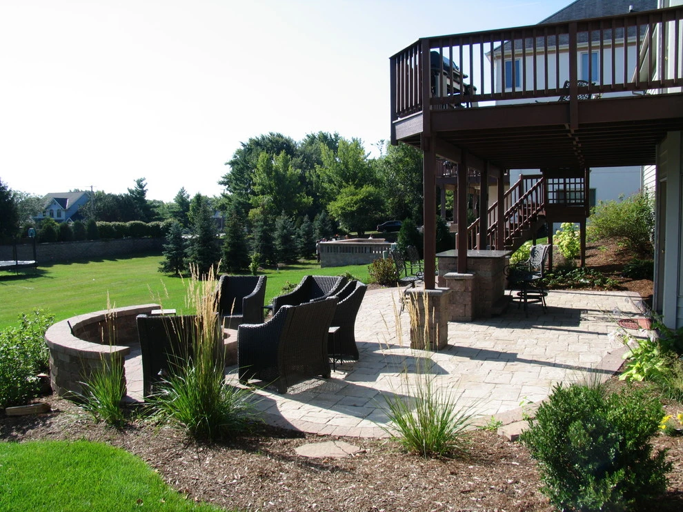 Glen Ellyn Backyard Patio by Nelson Design Associates, Inc. - Photo 4
