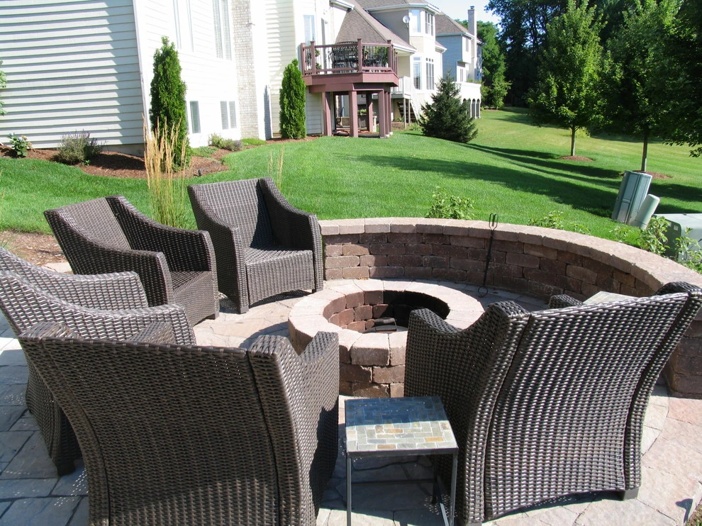 Glen Ellyn Backyard Patio by Nelson Design Associates, Inc. - Photo 2