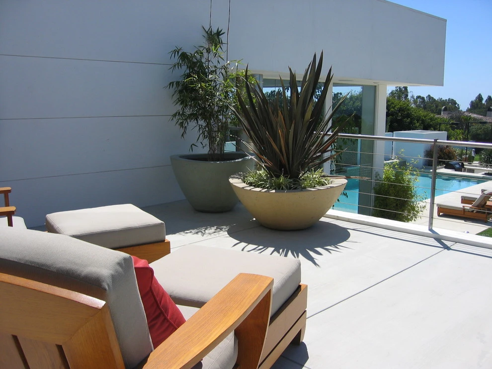 R Malibu Residence by Sage Design Studios, Inc. - Photo 4