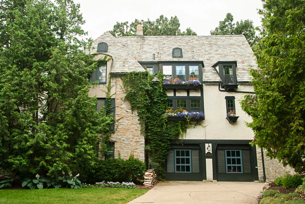 Historical Home Landscape Design by Sarah's Cottage Creations - Photo 3