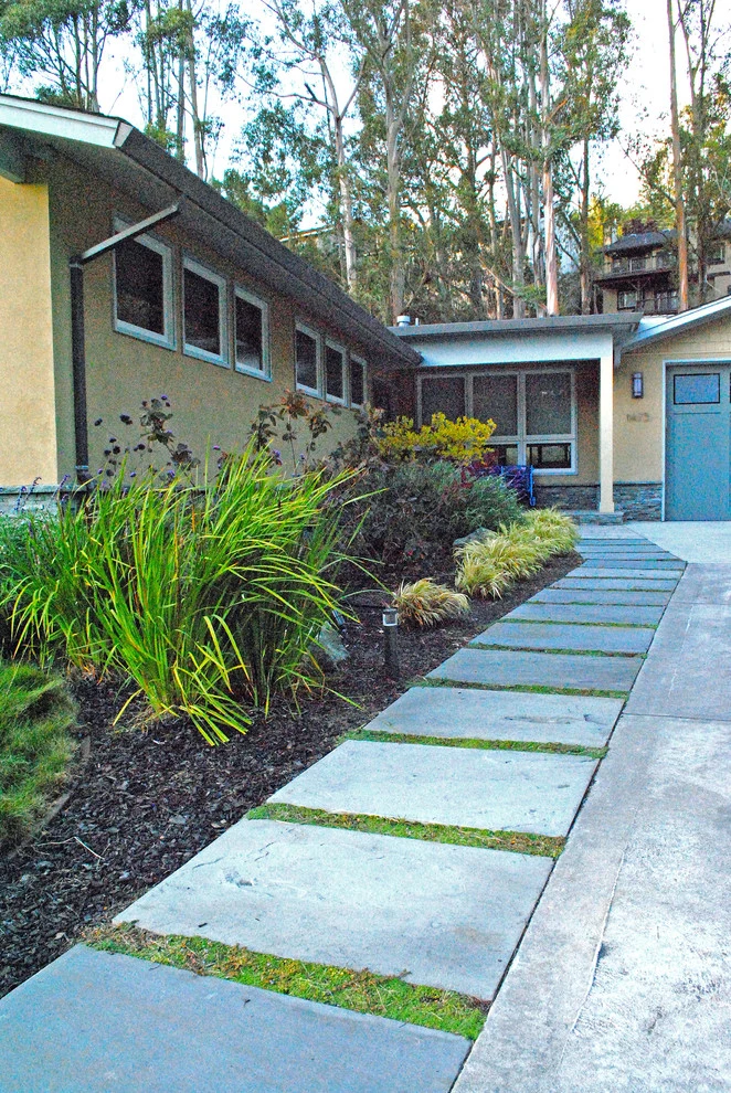 San Mateo Modern by Kristen Rudger Landscape Design - Photo 9