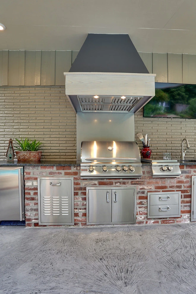 Outdoor Kitchen by Smith + Baker - Photo 2