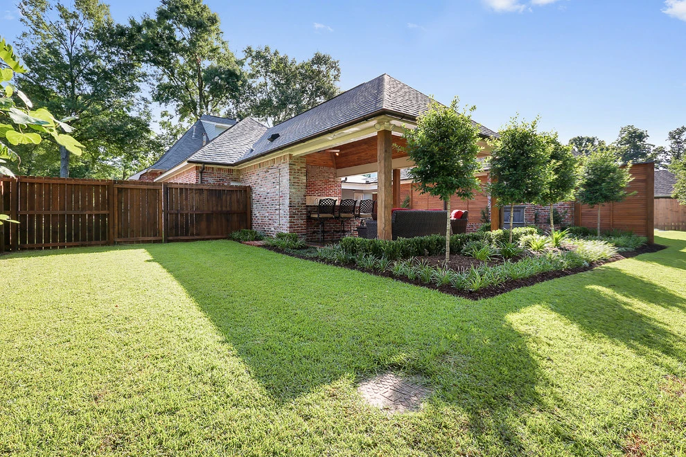 Southern Courtyard and Kitchen by Smith + Baker - Photo 5