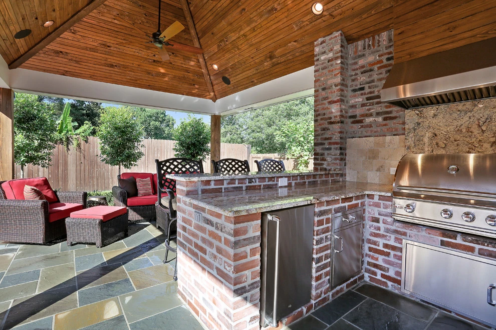 Southern Courtyard and Kitchen by Smith + Baker - Photo 8