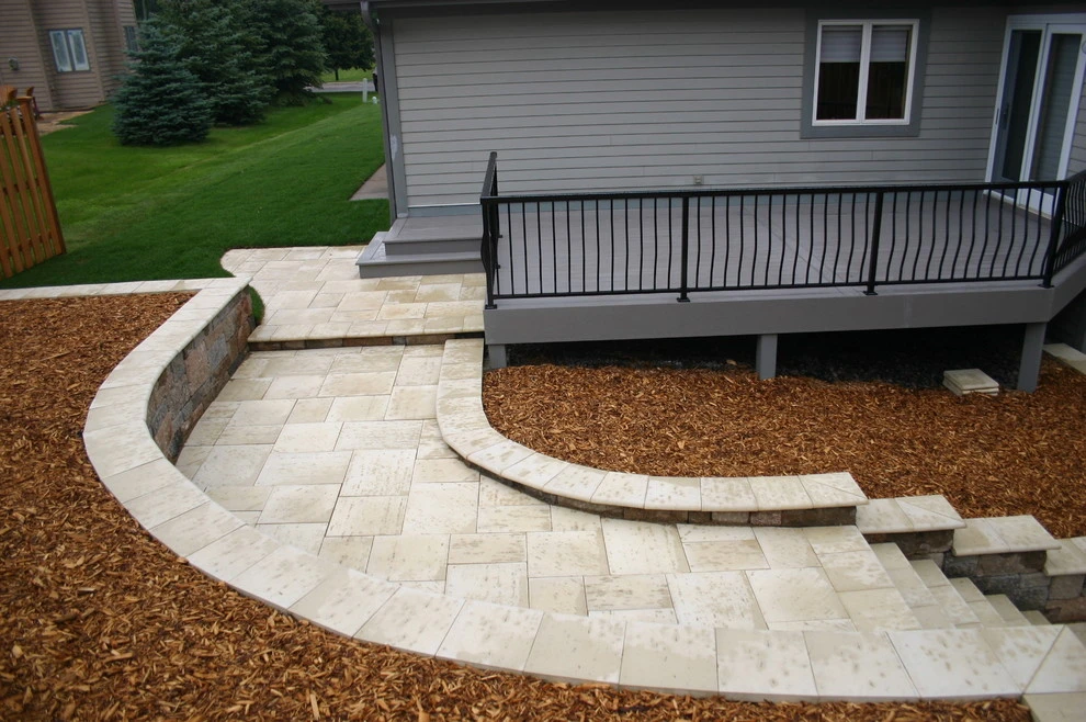 Mendota Heights, MN-Back Yard Project by Steve Wilde - Bachman's Landscape Design - Photo 9