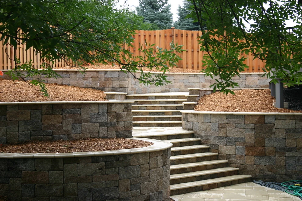 Mendota Heights, MN-Back Yard Project by Steve Wilde - Bachman's Landscape Design - Photo 3