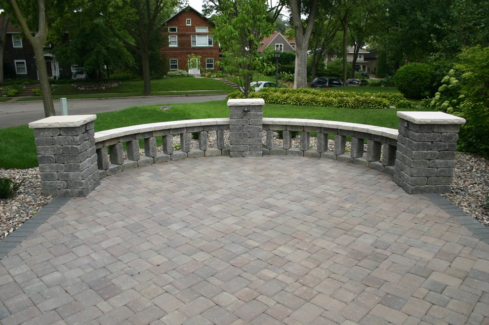 Minneapolis Front Yard Outdoor Living Area by Steve Wilde - Bachman's Landscape Design - Photo 3