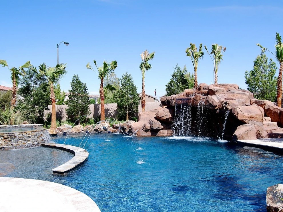 Sunset Oasis Landscapes - Photo 8