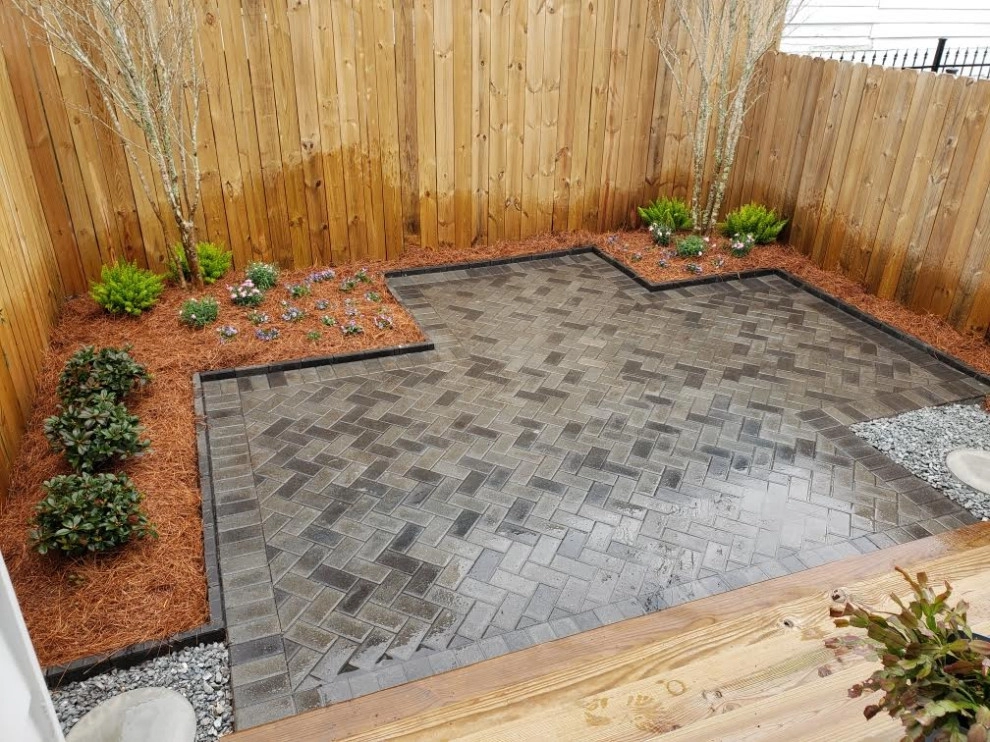 Courtyards by Exterior Designs, Inc. By Beverly Katz - Photo 17